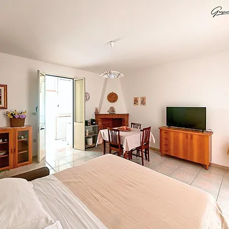 Semesterbostad Relax A 500m Dal Mare - Ampio Giardino, Wifi E Parcheggio Inclusi! San Foca